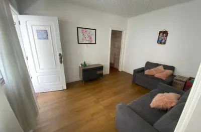 Vendo sobrado, 2 dorms, 2 vagas, edicula, quintal  - fl22