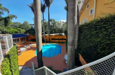 Sobrado luxuoso com 3 dormitórios e lazer completo em condomínio fechado fl43