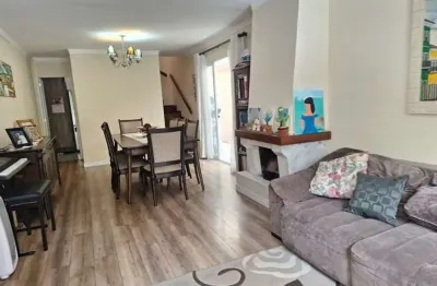 Vendo sobrado em condomínio,  4 dorms, 2 suites, 2 vagas, churrasqueira, lazer completo - fl22