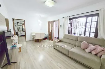 Casa térrea de condomínio  3 quartos -1 suíte-  butantã