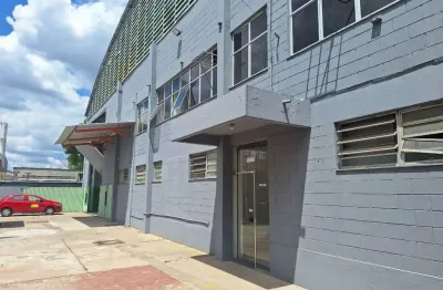 Barracão / Galpão / Depósito com 4 salas para alugar na Estrada dos Estudantes, 203, Granja Viana II, Cotia