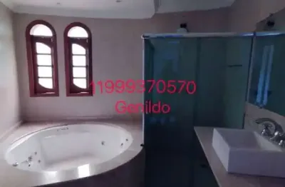 Sobrado com piscina 4 quartos 1 suite master 3 vagas  salao de festa salatv aceita pet churrasqueira