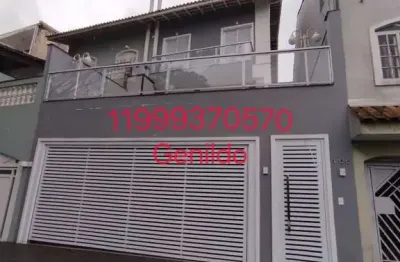 Sobrado 3 quartos 1 suite 4 vagas cobertas quintal lareira terraço churrasqueira próximo metro fl55