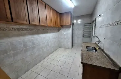 Casa com 2 quartos para alugar na Rua Xavier de Carvalho, 20, Jardim Trussardi, São Paulo