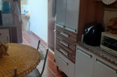 Venda butanta sobrado 125m² 03 dormitórios 01 (suíte ) 04 banhos e duas vagas de garagens-fl38