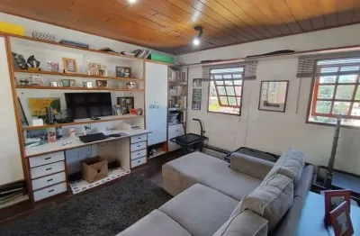 Sobrado reformado com energia solar no jardim bonfiglioli ? 3 suítes e 2 vagas fl43