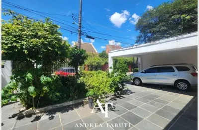 Casa terrea isolada com 396m² de terreno no morro do querosene