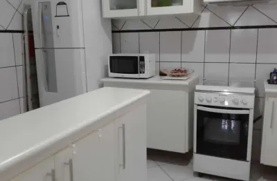 Sobrado exclusivo em condomínio, 160m², 4 suítes, ampla sala e garagem para 4 carros - fl43