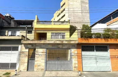 Sobrado á venda com área goumert, 182 metros, 3 dormitórios fl34