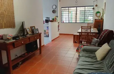 Casa térrea de 200m² no jardim adhemar de barros com 3 quartos, suíte e 4 vagas - fl43