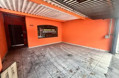 Sobrado  2 dormitórios com quintal  2 vagas prox. metro fl48