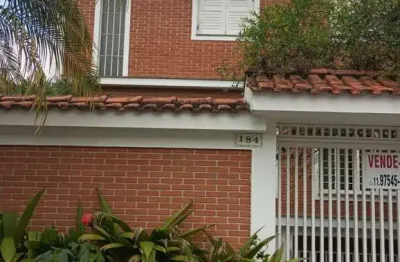 Sobrado de 300m², 4 dorms, 2 suítes, piscina e vaga para 4 carros na vila são francisco - fl43