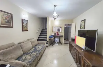 Sobrado com 2 quartos e 3 banheiros à venda, 100 m² por r$ 690.000 - fl38