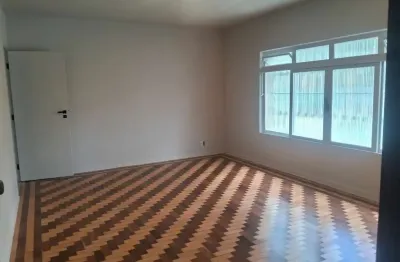 Casa com 3 quartos para alugar na Rua Poetisa Colombina, 148, Jardim Bonfiglioli, São Paulo