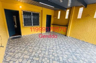 Casa 2 quartos 2 vagas quintal armários planejados próximo da usp próximo do metro aceita pet fl55