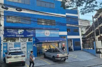 Sala comercial para alugar na Rua João Santucci, 503, Vila Santa Luzia, Taboão da Serra