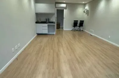 Sala comercial para alugar na Al Tangará, 80, Bosque do Vianna, Cotia