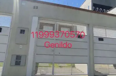 Casa nova com 2 quartos 2 suites 2 vagas quintal  aceita pet  fácil acesso ao metro fl55