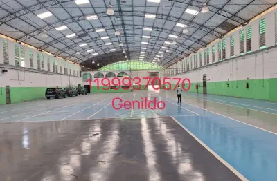 Galpão com 4000m2 10 vagas 10 banheiros escritório copa  fácil acesso ao metro fl55