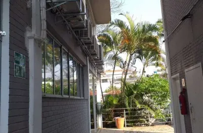 Prédio com 6 salas para alugar na Rua Alvarenga, 679, Butantã, São Paulo