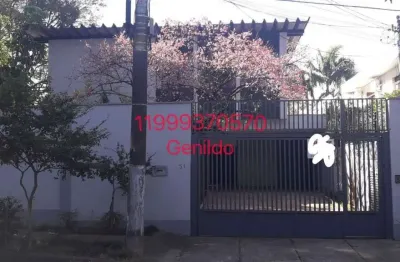 Sobrado no city butantan com 4 quartos 6 vagas quintal a 500m do metro  a 300m da usp aceita petfl55