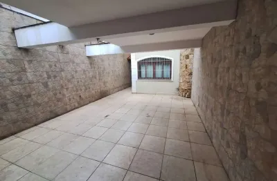 Casa em condomínio fechado com 3 quartos para alugar na Avenida José Maria da Silva Paranhos, 322, Jardim Monte Kemel, São Paulo