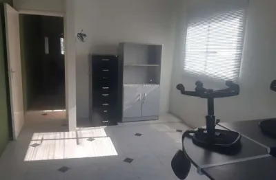 Casa com 3 quartos e 2 banheiros para alugar, 160 m² por r$ 4.500/mês - fl59