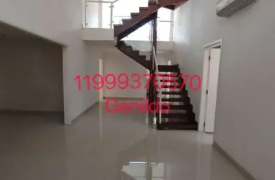 Sobrado em condomínio a 500m do metro butanta  com 6 quartos 6 suites 6 vagas edicula quintal fl55