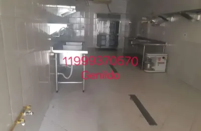 Sobrado comercial com 2 quartos, 2 vagas, 3 banheiros quintal, próximo do metro vila sonia fl55