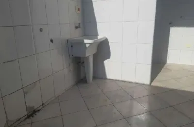 Casa em condomínio fechado com 2 quartos para alugar na Rua Plínio Salgado, 2147483647, Jardim Peri Peri, São Paulo