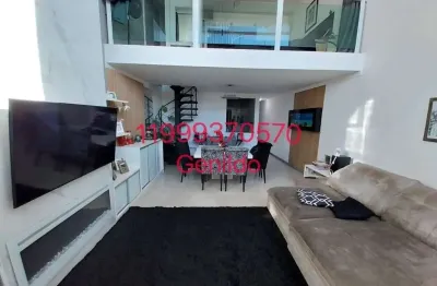 Casa com 3 suites 1 com sacada  3 vagas de garagem quintal com churrasqueira 8 minutos do metro fl55