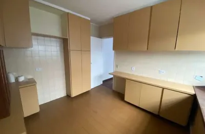 Sobrado com 3 quartos, 1 suíte,  edicula, 2 vagas no butantã. fl64