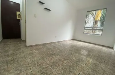 Apartamento com 2 quartos para alugar na R Tomaz Da Mota, Jardim Pinheiros, São Paulo