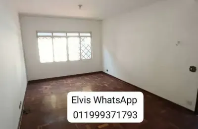 Casa em condomínio fechado com 3 quartos para alugar na Rua Guanandi, Jardim Centenário, São Paulo