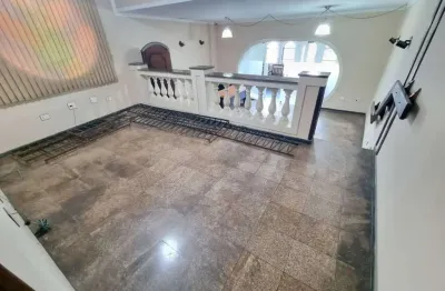 Casa comercial 8 salas com edicula e piscina prox. metro fl48