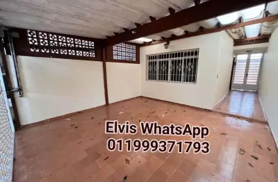 Casa em condomínio fechado com 3 quartos para alugar na Rua José Alves Cunha Lima, Vila Butantã, São Paulo
