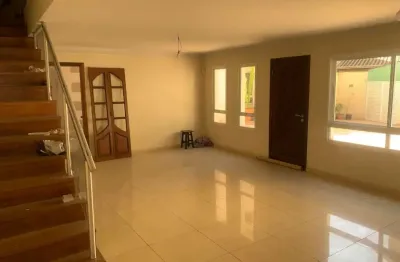 Casa em condomínio perto metrô butantã , 3 dorms suite closet 4 vagas