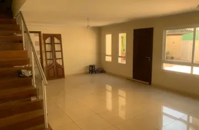 Casa em condomínio perto metrô butantã 3 dorms suite e 4 vagas