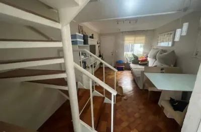 Linda casa em condomínio no butantã 2 dormitórios e 2 cagas