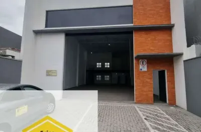 Barracão / Galpão / Depósito com 1 sala para alugar na Avenida Ministro Laudo Ferreira de Camargo, 224, Jardim Peri Peri, São Paulo