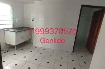 Casa assobrada com 1 quarto 1 vaga sala cozinha corredor lateral fl55