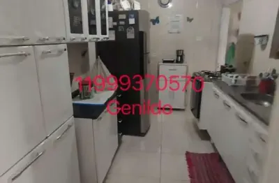 Casa terreá com 2 quartos, 2 banheiros, 2 vagas, quintal, semi mobiliada, aceita pet, fl55