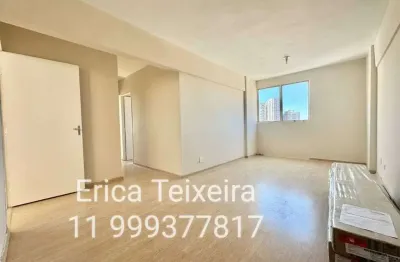 Apartamento com 3 quartos para alugar na Avenida Engenheiro Heitor Antônio Eiras Garcia, 387, Jardim Esmeralda, São Paulo