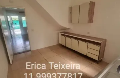 Casa em condomínio fechado com 3 quartos para alugar na Rua Armando D'Almeida, 98, Jardim Rizzo, São Paulo