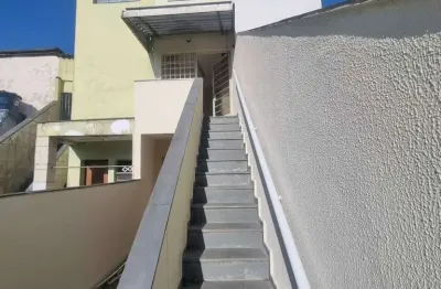 Casa com 2 quartos à venda na rua guaíra, 30, jardim salete, taboão da serra, 100 m2 por r$ 700.000