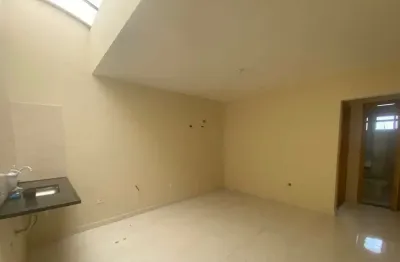 Kitnet reformada pronta pra morar na otacílio tomanik