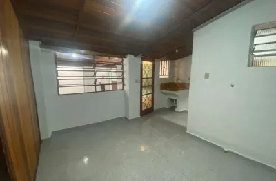 Casa com 1 quarto para alugar na Rodovia Raposo Tavares, 85, Jardim Arpoador, São Paulo