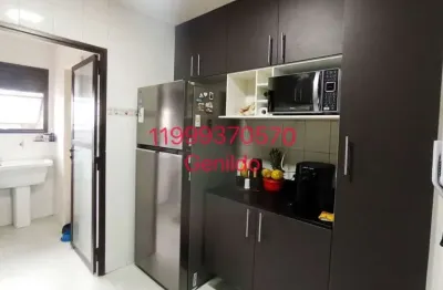 Apartamento com 3 quartos 1 suite,  sacada, armários planejados 2 vagas fixas ar condicionado  fl55