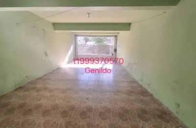 Sobrado com 3 quartos, 3 vagas com portão eletrônico, 2 banheiros, armários planejados fl55