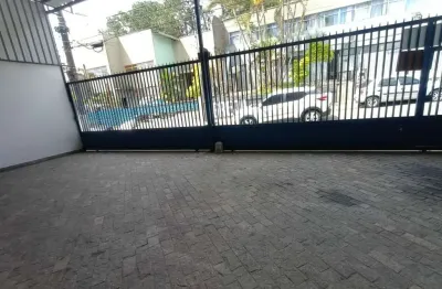 Galpão com 450m2 em 3 andares , 70m2 de garagem, 250m2 térreo no km18 da raposo tavares